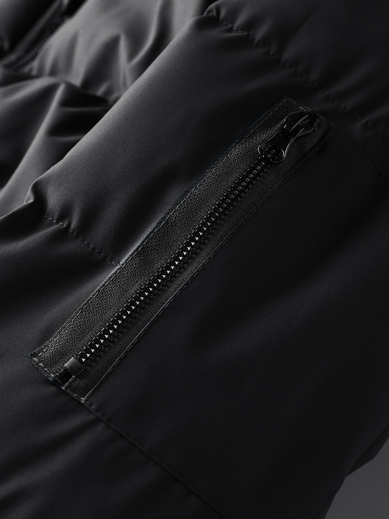 Chase Men's puffer jacket featuring a quilted design for enhanced insulation and warmth during winter months. 5