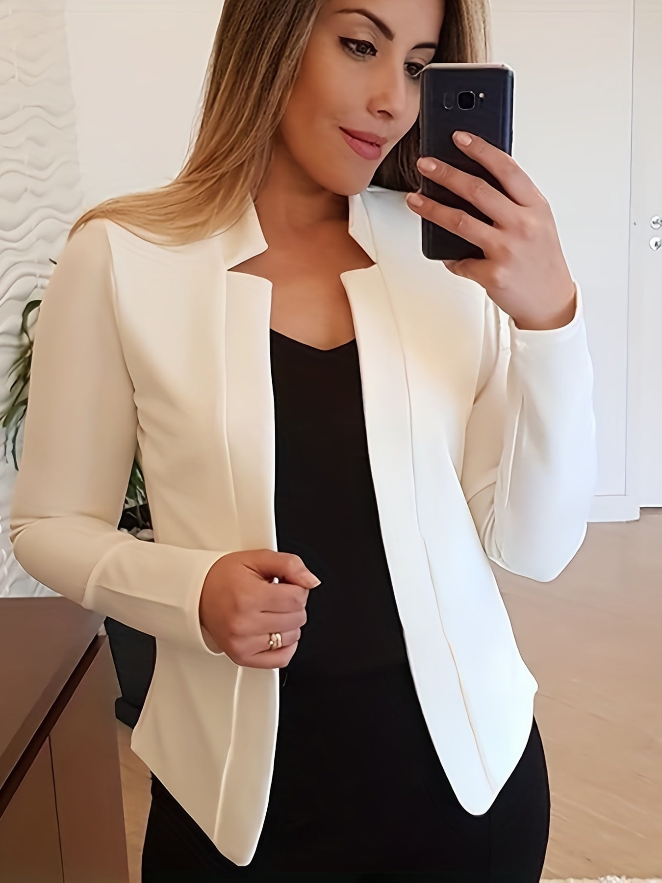 Cora Women's Jacket featuring a relaxed open-front design, perfect for versatile styling and layering in any wardrobe. 4