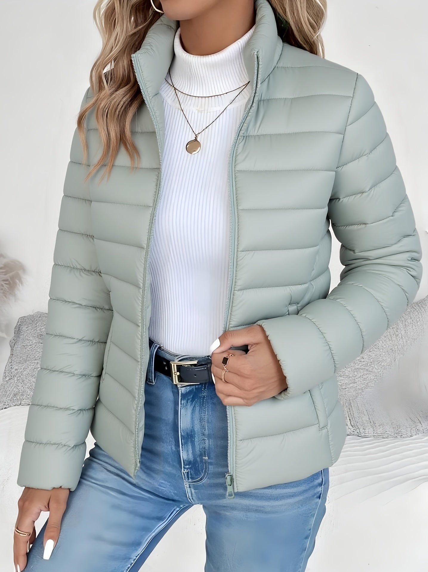 Dara Women's Lightweight Padded Jacket in a slim fit design, ideal for versatile layering, featuring a stylish and functional look for all seasons. 3