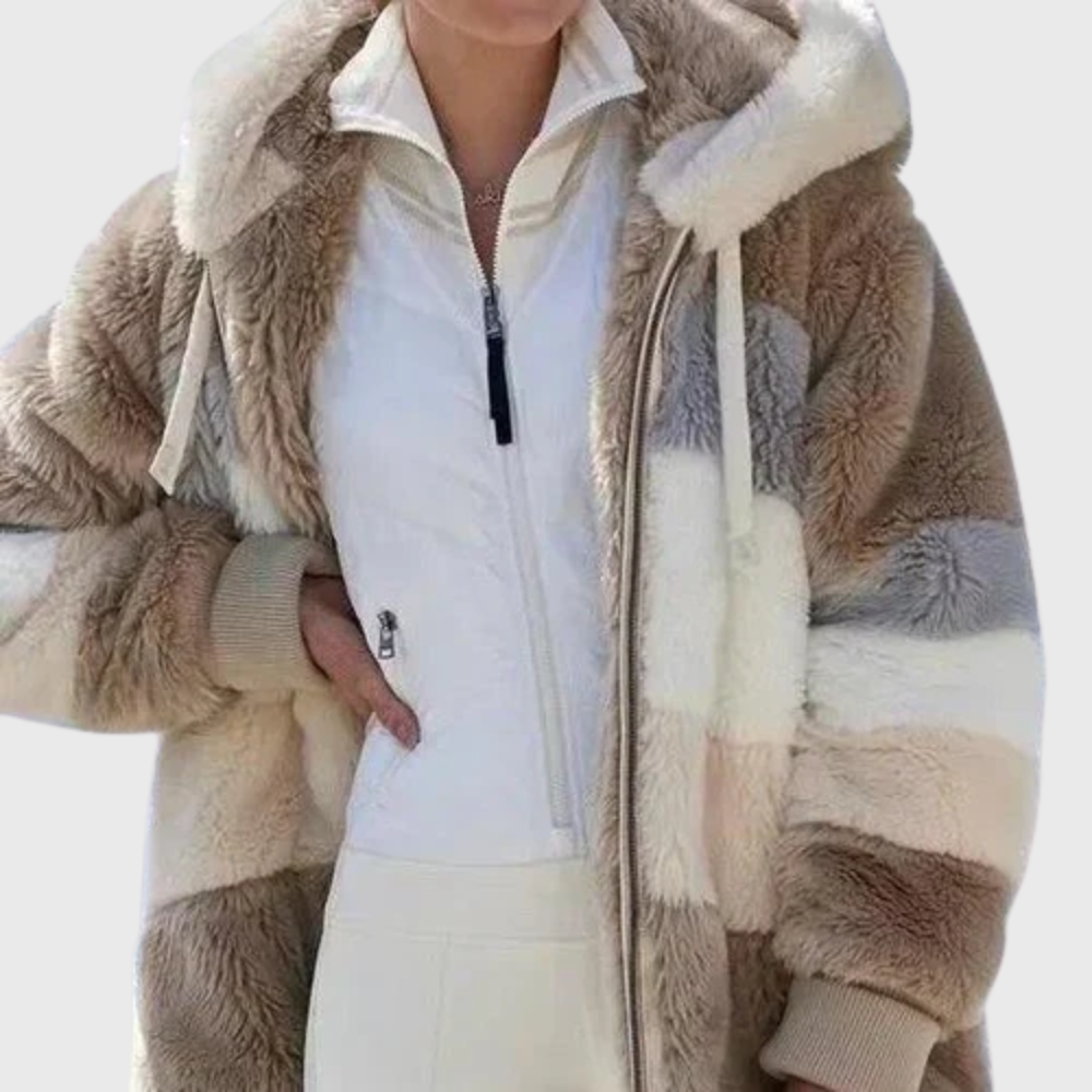 Darcey Women's Puffer Jacket in multicolor featuring a warm fleece blend, perfect for stylish winter wear. 4