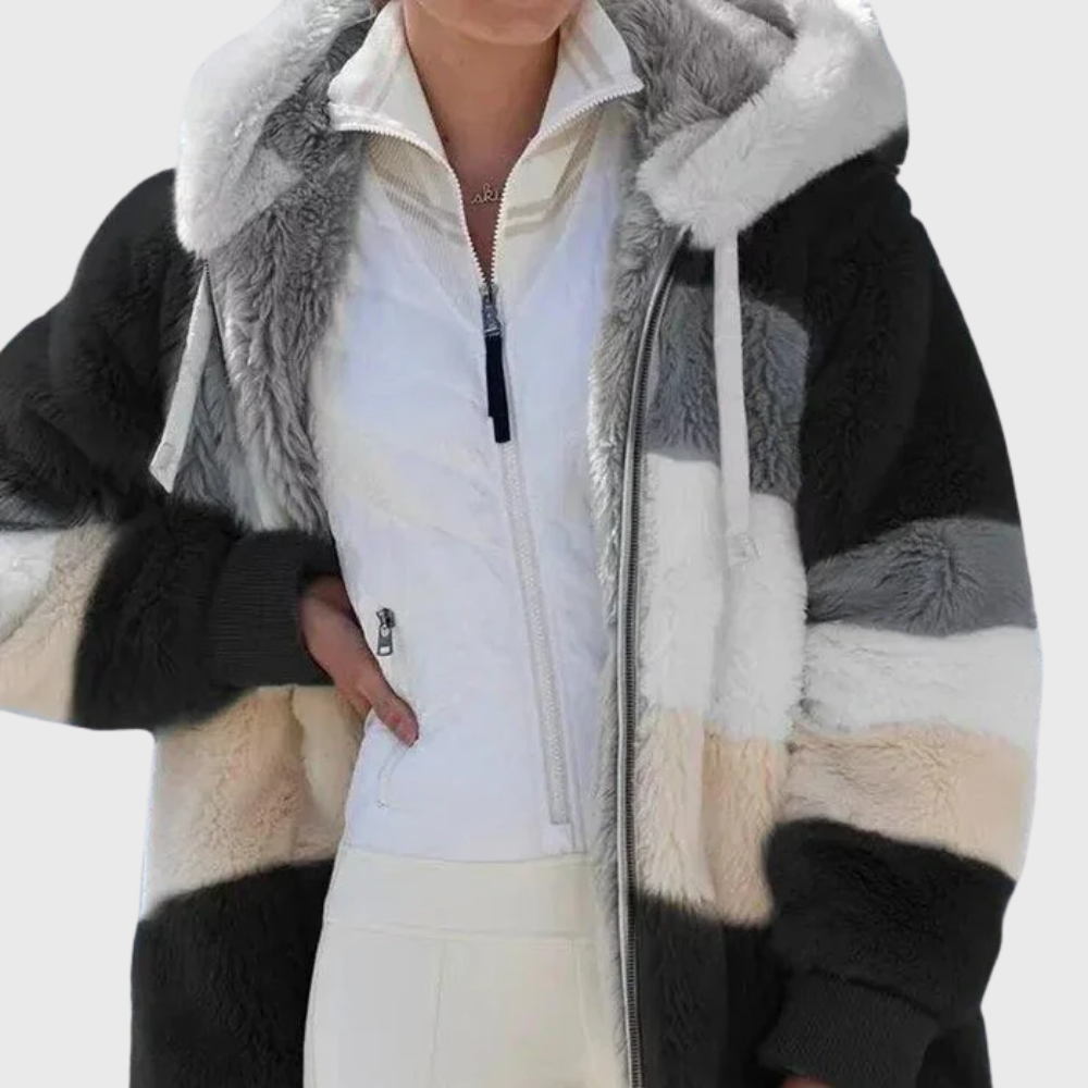 Darcey Women's Puffer Jacket in multicolor featuring a warm fleece blend, perfect for stylish winter wear. 5