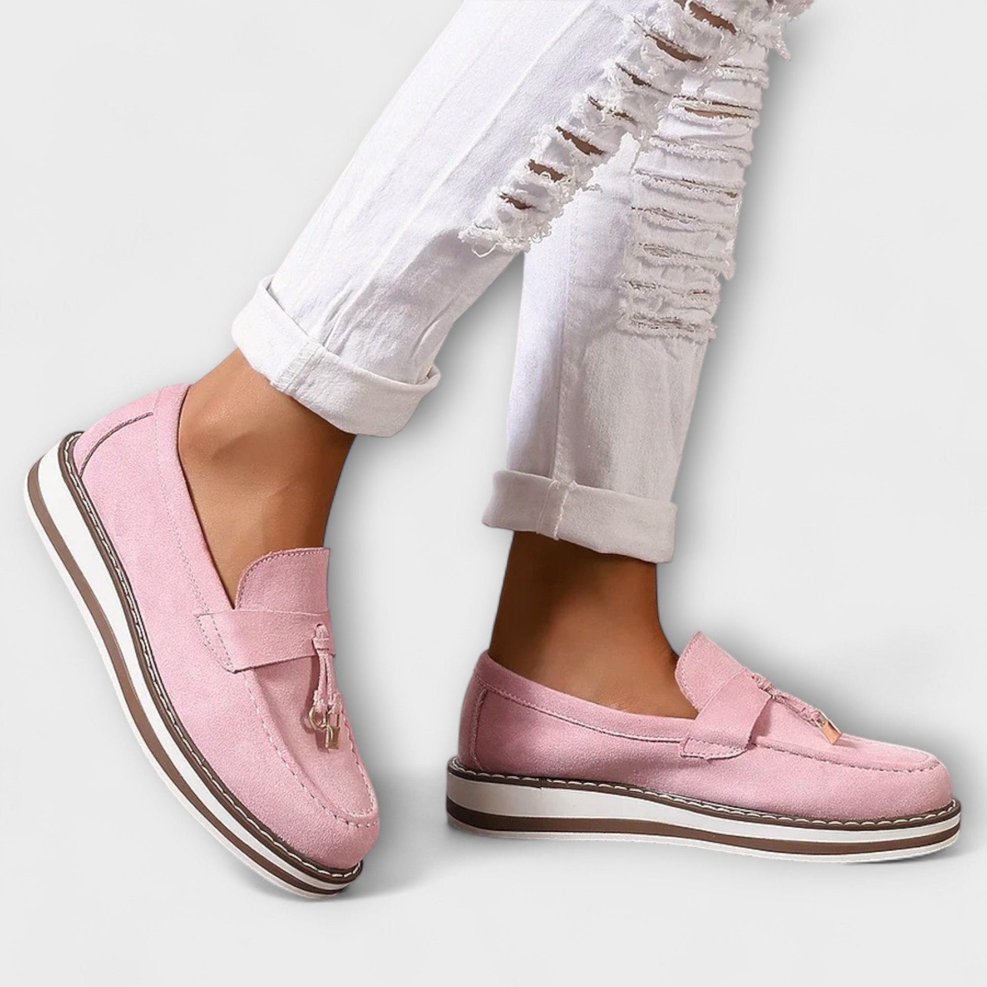 Hanna Women’s Loafers featuring a classic round-toe design and slip-on convenience, perfect for casual and professional settings. 2