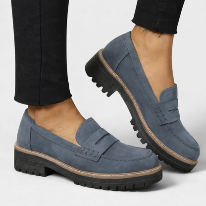 Jade women’s loafers featuring ergonomic support and a cushioned footbed for all-day comfort and style. 2
