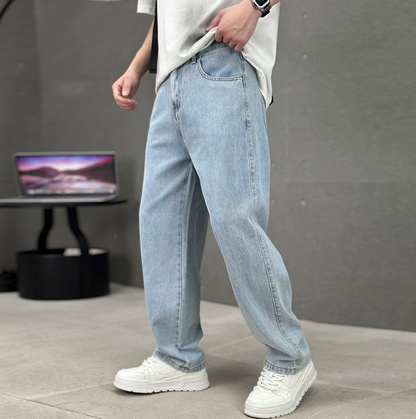 Jasper Men's Jeans featuring a straight leg design and stylish slant pockets, perfect for casual and versatile outfits. 2