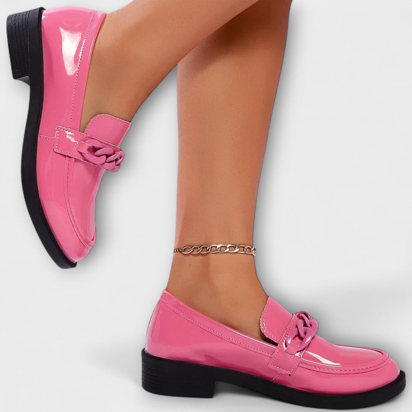 Lorie Women’s Casual Loafers featuring a round-toe design, ideal for everyday wear, with a focus on lightweight comfort and stylish versatility. 0