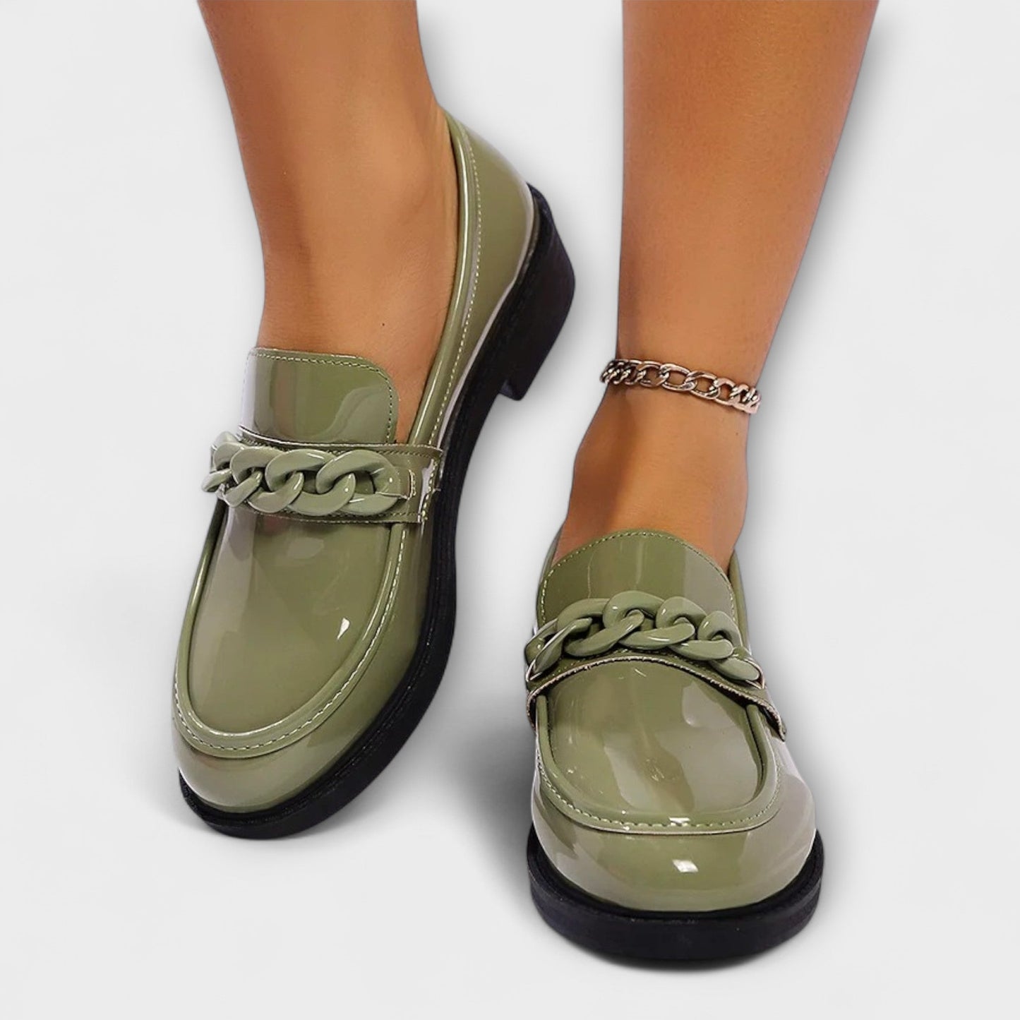 Lorie Women’s Casual Loafers featuring a round-toe design, ideal for everyday wear, with a focus on lightweight comfort and stylish versatility. 6