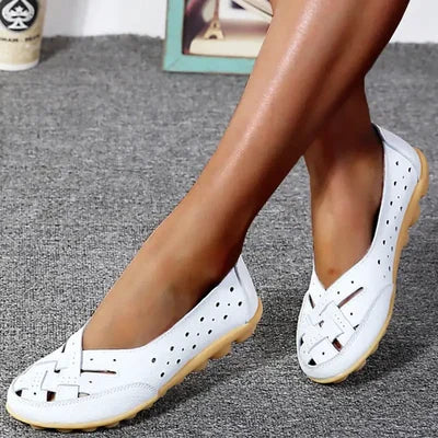 Luxe men's loafers featuring breathable leather and a cushioned sole for ultimate comfort and style. 0
