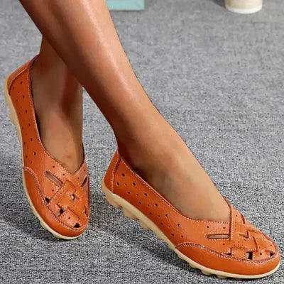 Luxe men's loafers featuring breathable leather and a cushioned sole for ultimate comfort and style. 5
