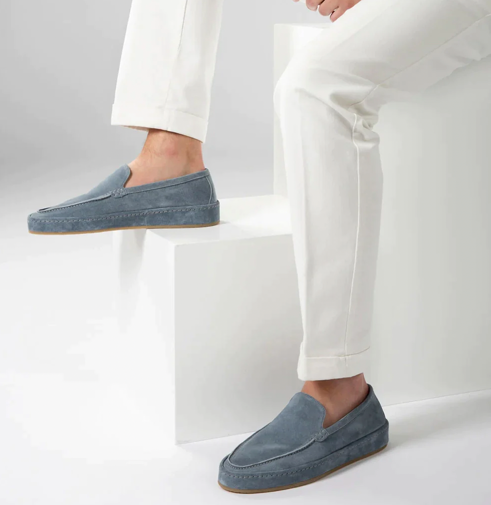 Luxe men's loafers featuring a soft cushioned sole and a stylish slip-on design, perfect for casual and formal occasions. 4