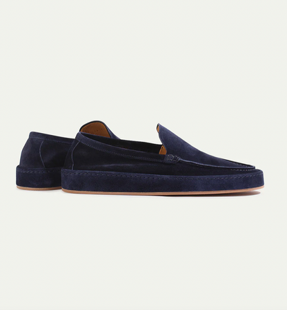 Luxe men's loafers featuring a soft cushioned sole and a stylish slip-on design, perfect for casual and formal occasions. 5