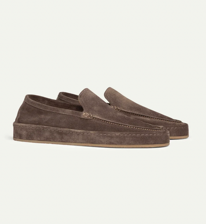 Luxe men's loafers featuring a soft cushioned sole and a stylish slip-on design, perfect for casual and formal occasions. 8