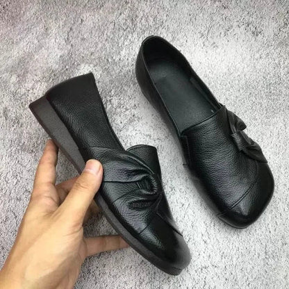 Luxe women’s leather shoes featuring a supportive insole and elegant embossed upper design, ideal for stylish comfort and all-day wear. 0