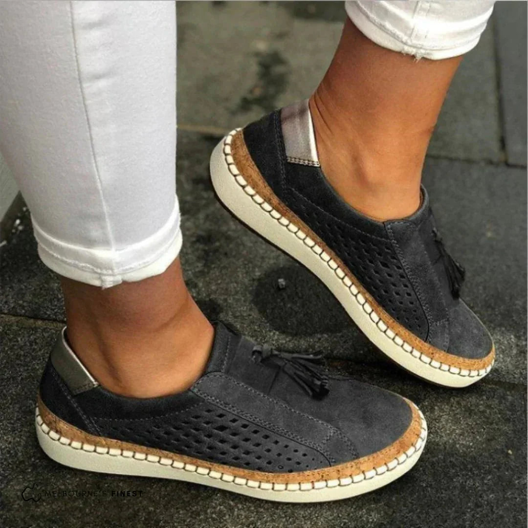 Luxe women's loafers featuring a slip-on design, combining convenience and versatile style for casual and formal occasions. 3