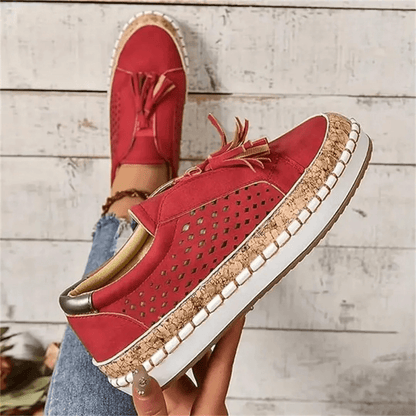 Luxe women's loafers featuring a slip-on design, combining convenience and versatile style for casual and formal occasions. 5
