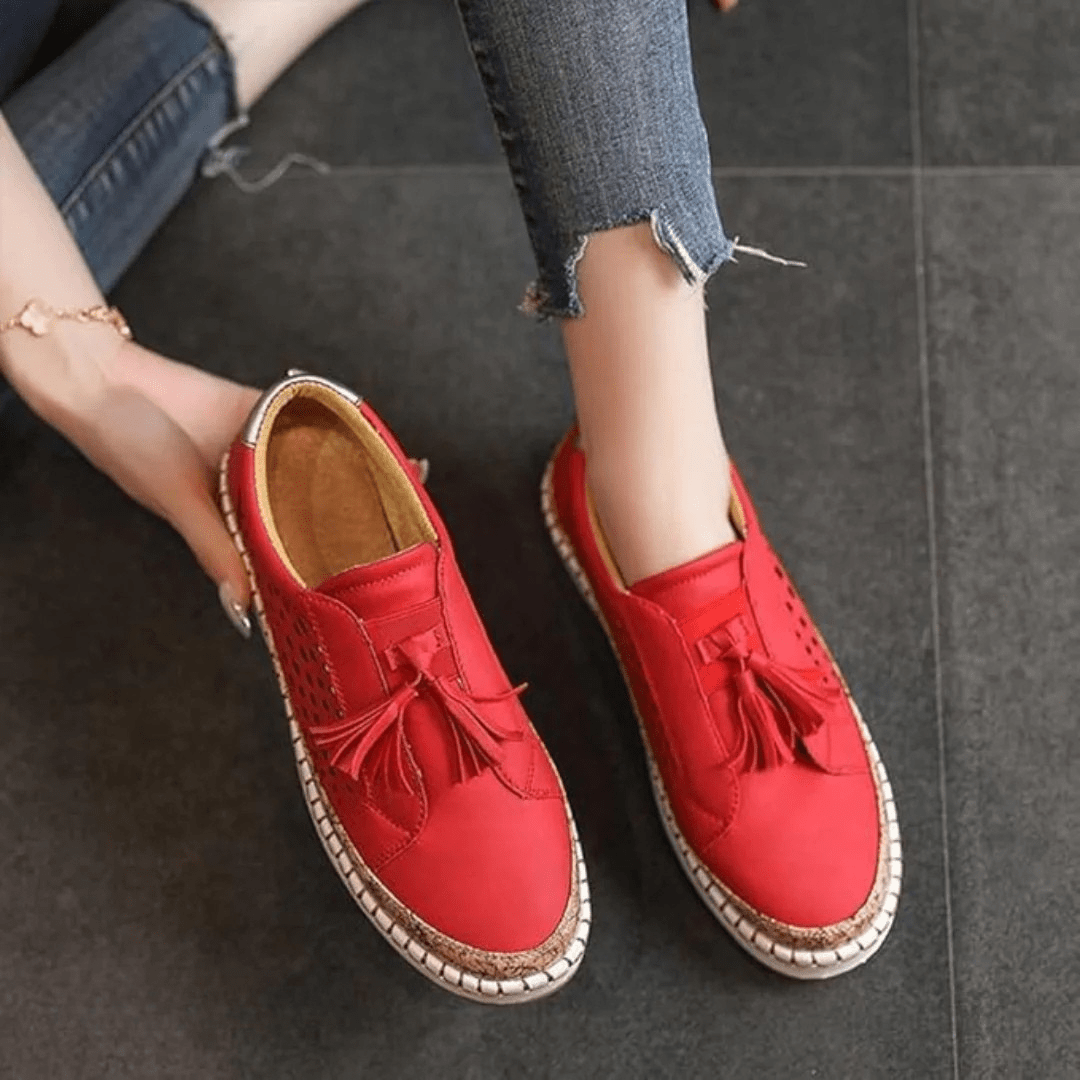 Luxe women's loafers featuring a slip-on design, combining convenience and versatile style for casual and formal occasions. 6