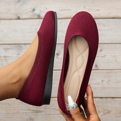 Luxe women’s orthopedic slip-on shoes featuring arch support and a slip-resistant sole, designed for comfort and style. 5