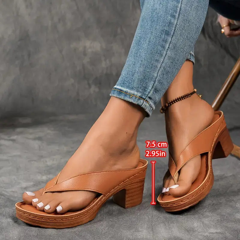 Mellow Women’s Slippers featuring ergonomic heel support and a breathable design for ultimate comfort and style. 6