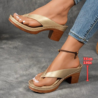 Mellow Women’s Slippers featuring ergonomic heel support and a breathable design for ultimate comfort and style. 7