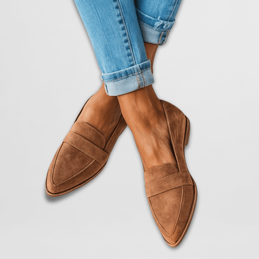 Mira Women's loafers featuring a pointed design and elegant silhouette, perfect for stylish and comfortable everyday wear. 0