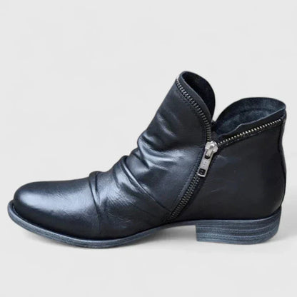 Myza Women’s Boots featuring a gel-filled sole and 4 cm heel, designed for ultimate comfort and stability, perfect for stylish everyday wear. 2