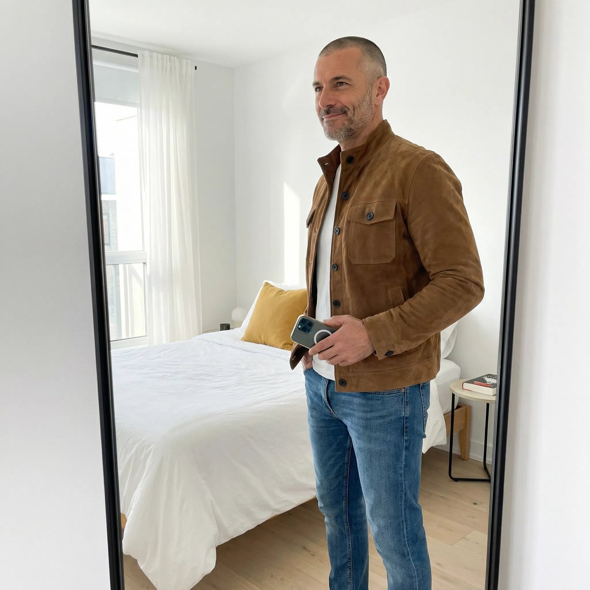Noble men's jacket featuring a stylish military accent and two functional pockets, perfect for both casual and formal occasions. 7