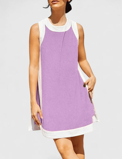 Reese Women’s Summer Co-Ord featuring a vibrant colourblock design, perfect for warm weather, complete with convenient side pockets for added functionality. 5