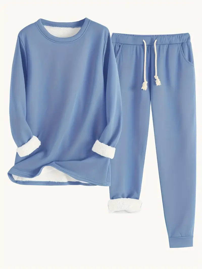 Runa Women’s Lounge Set featuring soft fabric and lightweight design, perfect for comfortable relaxation and casual outings. 0