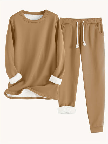 Runa Women’s Lounge Set featuring soft fabric and lightweight design, perfect for comfortable relaxation and casual outings. 11