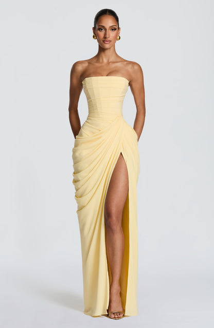 Sculpted women’s maxi dress featuring a strapless corset design and an elegant leg slit, perfect for formal events and summer outings. 0