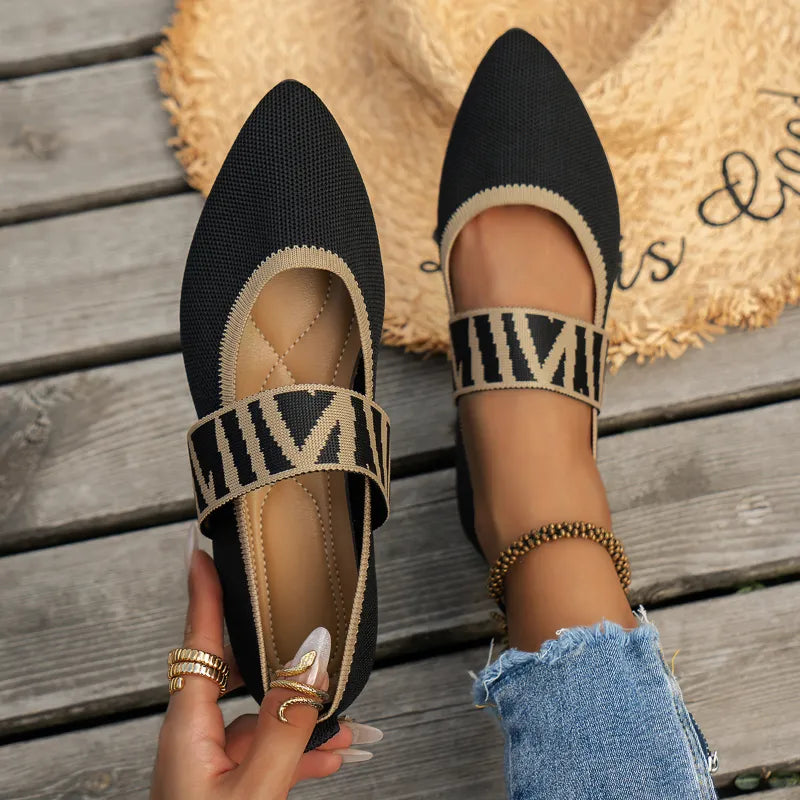 Sleek women’s flat shoes featuring orthopedic support and a lightweight design, perfect for all-day comfort and style. 1