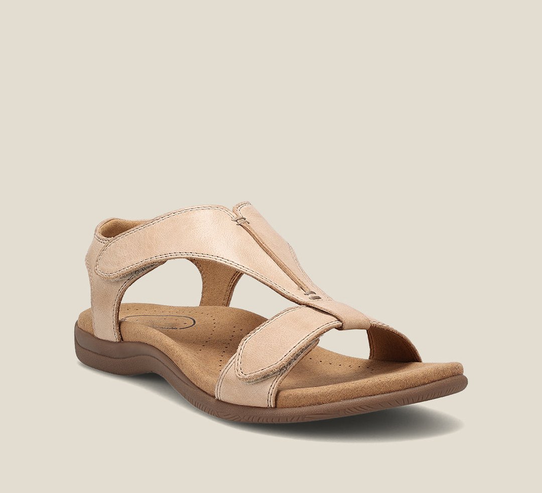 Soleil Women’s Sandals featuring an adjustable backstrap and a contoured footbed for ultimate comfort and support, perfect for summer outings. 2