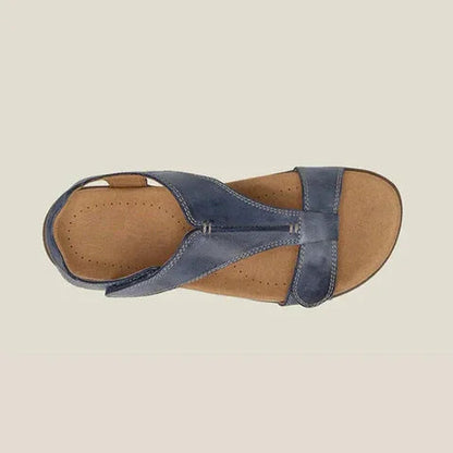 Soleil Women’s Sandals featuring an adjustable backstrap and a contoured footbed for ultimate comfort and support, perfect for summer outings. 6