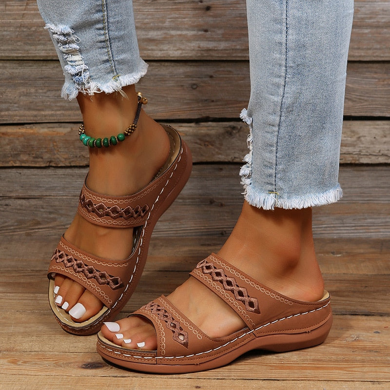 Valora Women’s Orthopedic Sandals featuring triple arch support and posture alignment for ultimate comfort and foot health. 3
