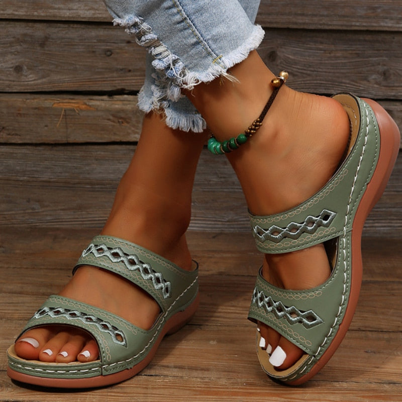 Valora Women’s Orthopedic Sandals featuring triple arch support and posture alignment for ultimate comfort and foot health. 4