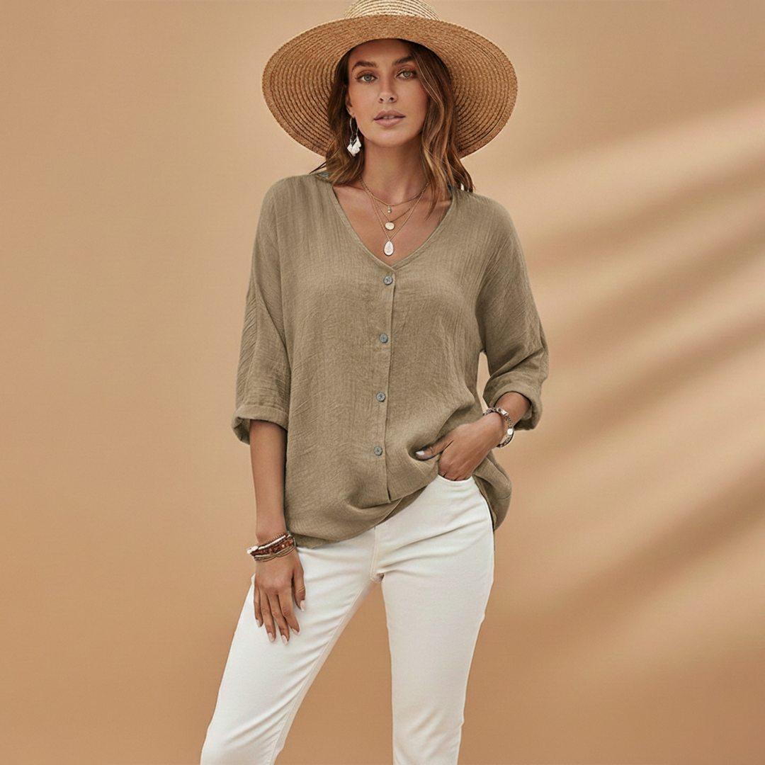 Vivid women’s t-shirt featuring a stylish V-neckline and short sleeves, perfect for casual outfits and everyday wear. 0