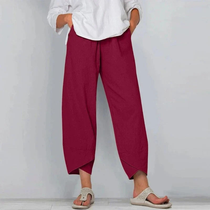 Wavy women’s pants featuring a wide leg cut and stylish angled hem detail, perfect for a chic and comfortable look. 3