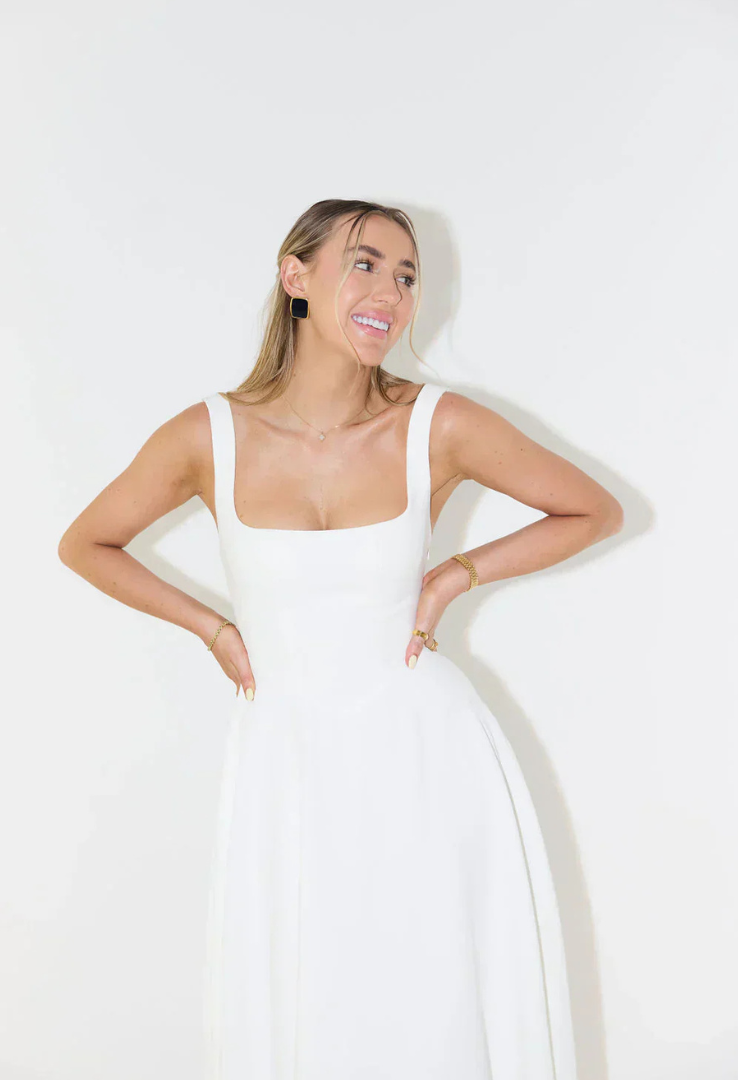 Women’s Maxi Dress Sleeveless Square Neck with Flared Skirt