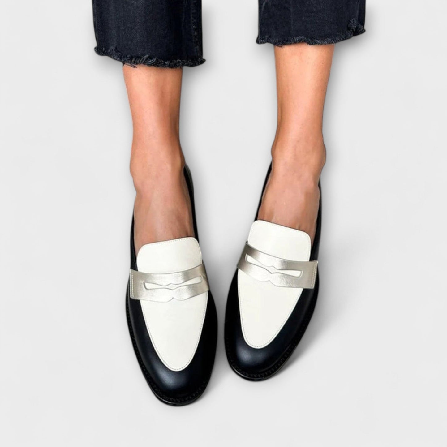 Zara women's loafers featuring a stylish metallic finish and classic round-toe design, perfect for both casual and formal outfits. 2